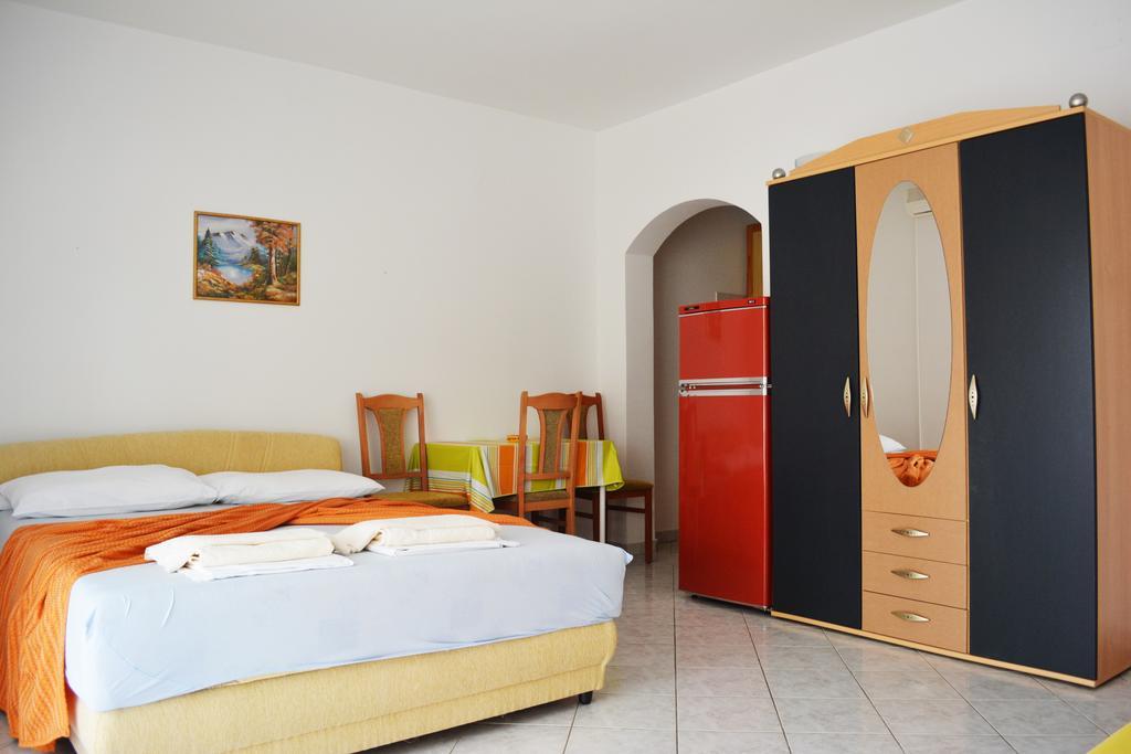 Suz-Ana Lägenhet Trogir Exteriör bild