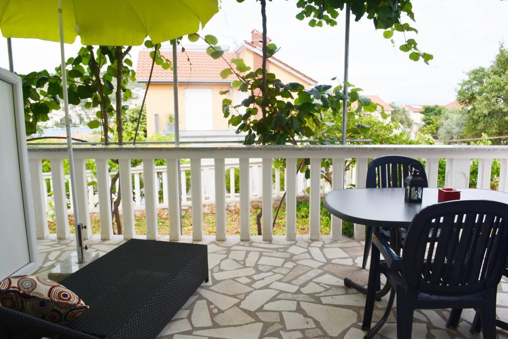 Suz-Ana Lägenhet Trogir Exteriör bild