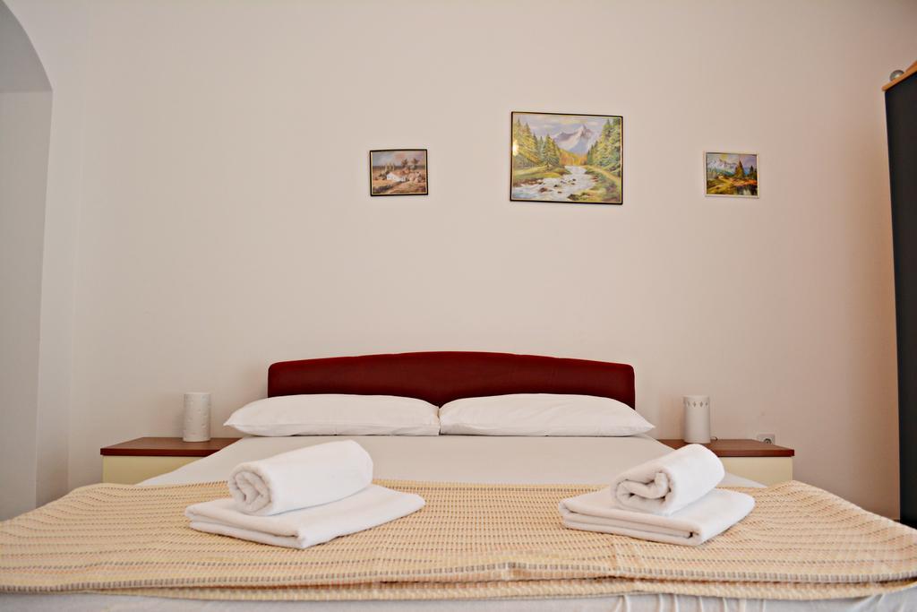 Suz-Ana Lägenhet Trogir Exteriör bild